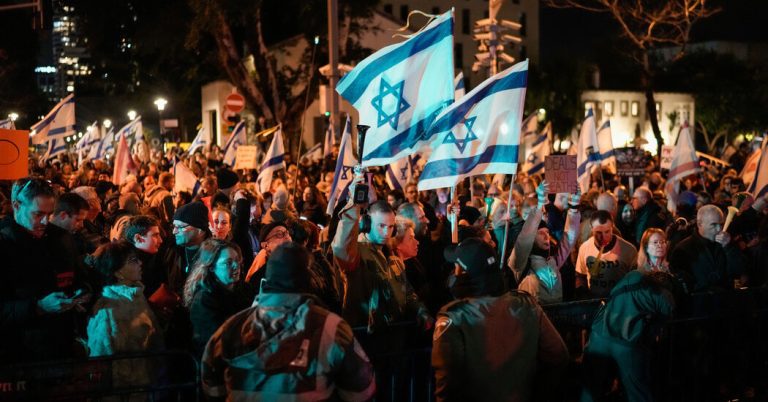 Tel Aviv protesters vent anger at Netanyahu and Israel's government