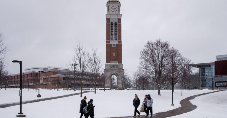 After Oakland University Upsets Kentucky, College Students Enjoy NCAA Spotlight