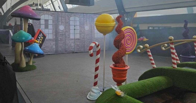 At the Willy Wonka event in Glasgow, the police were called and families were furious