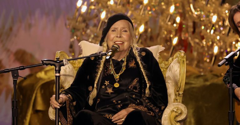 Joni Mitchell, following Neil Young, returns to Spotify after backlash