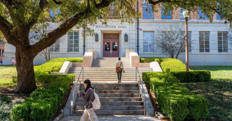 U. of Texas at Austin will return to standardized testing requirement