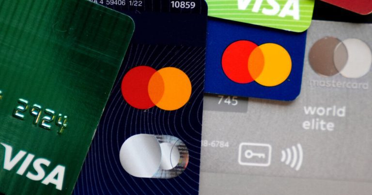 Visa and Mastercard agree to limit swipe-in-settlement fees