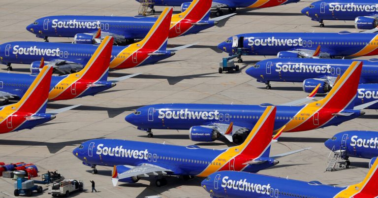 The engine cover falls off the Southwest plane