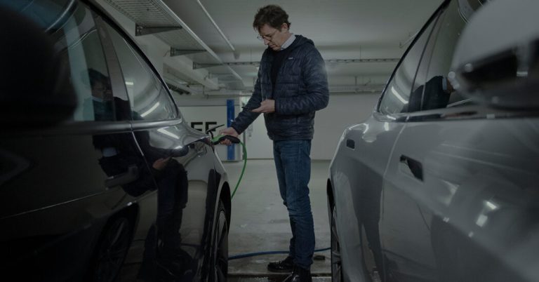 How electric car batteries can help the grid (and win over drivers)