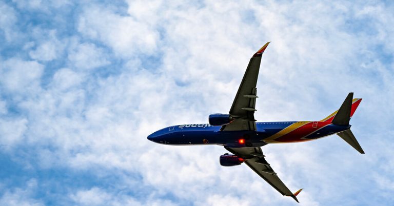 The Southwest plane starts descending very early over Oklahoma City