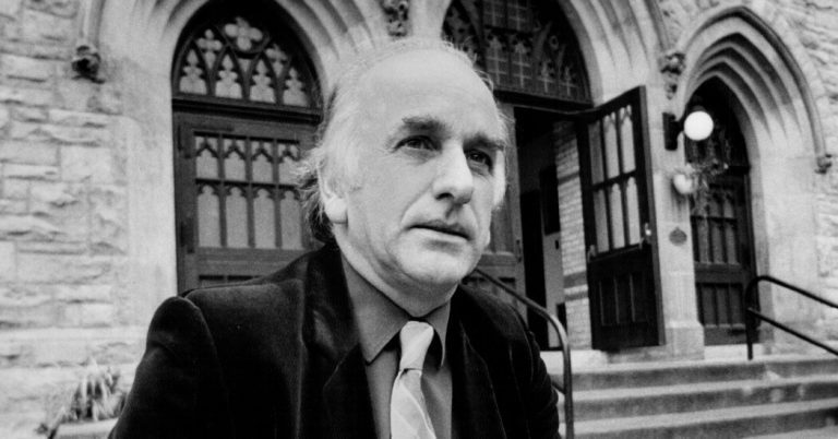 Derek Humphry, central figure in the right-to-die movement, dies at 94