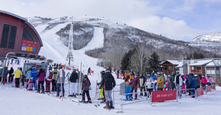 Park City strike ends with pay hike for ski patrollers