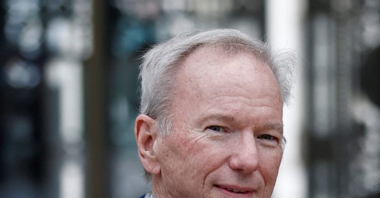 Eric Schmidt participates in the field of relativity as CEO